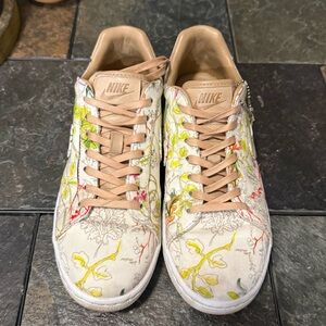 Nike Liberty Of London x Wmns Tennis Shoes